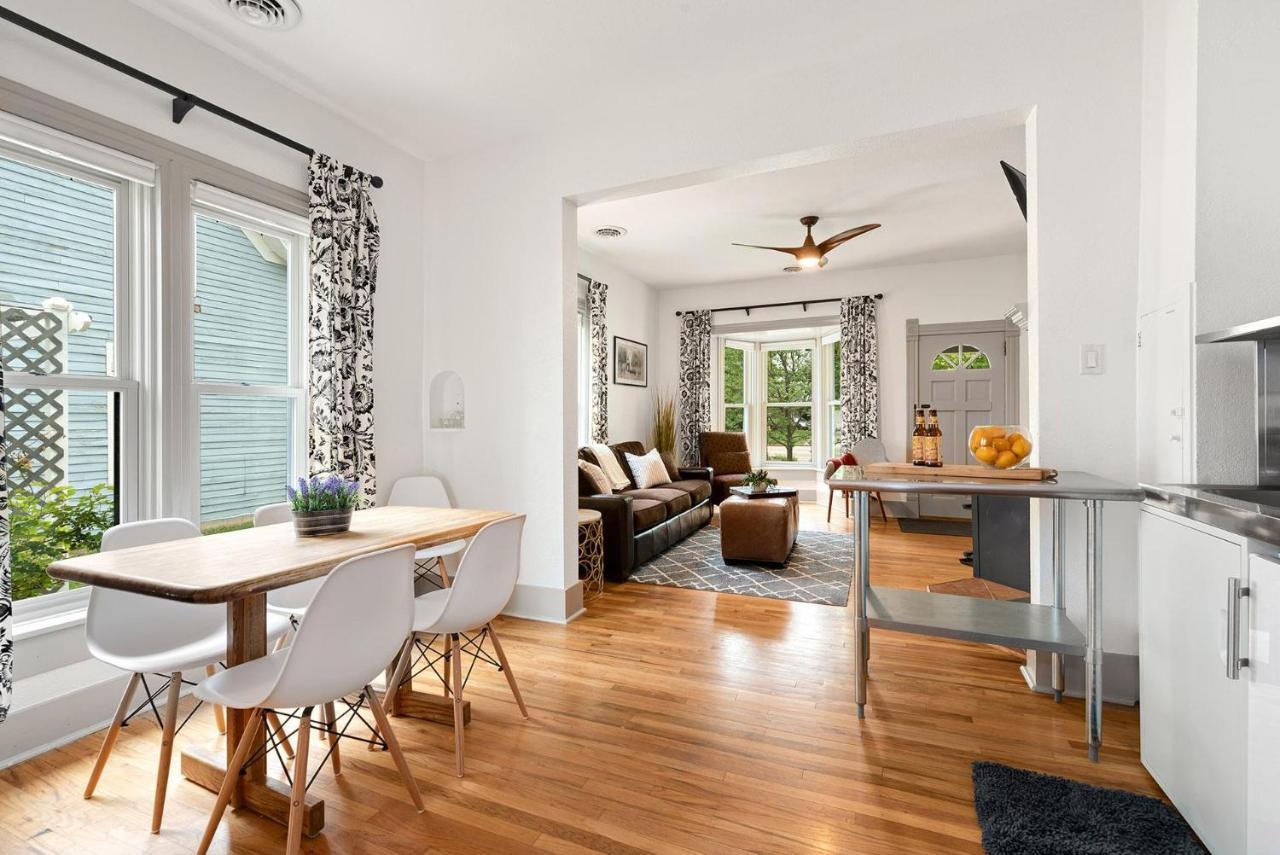 Lola House! Cozy Comfort, Prime Old Town Location 포트콜린스 외부 사진