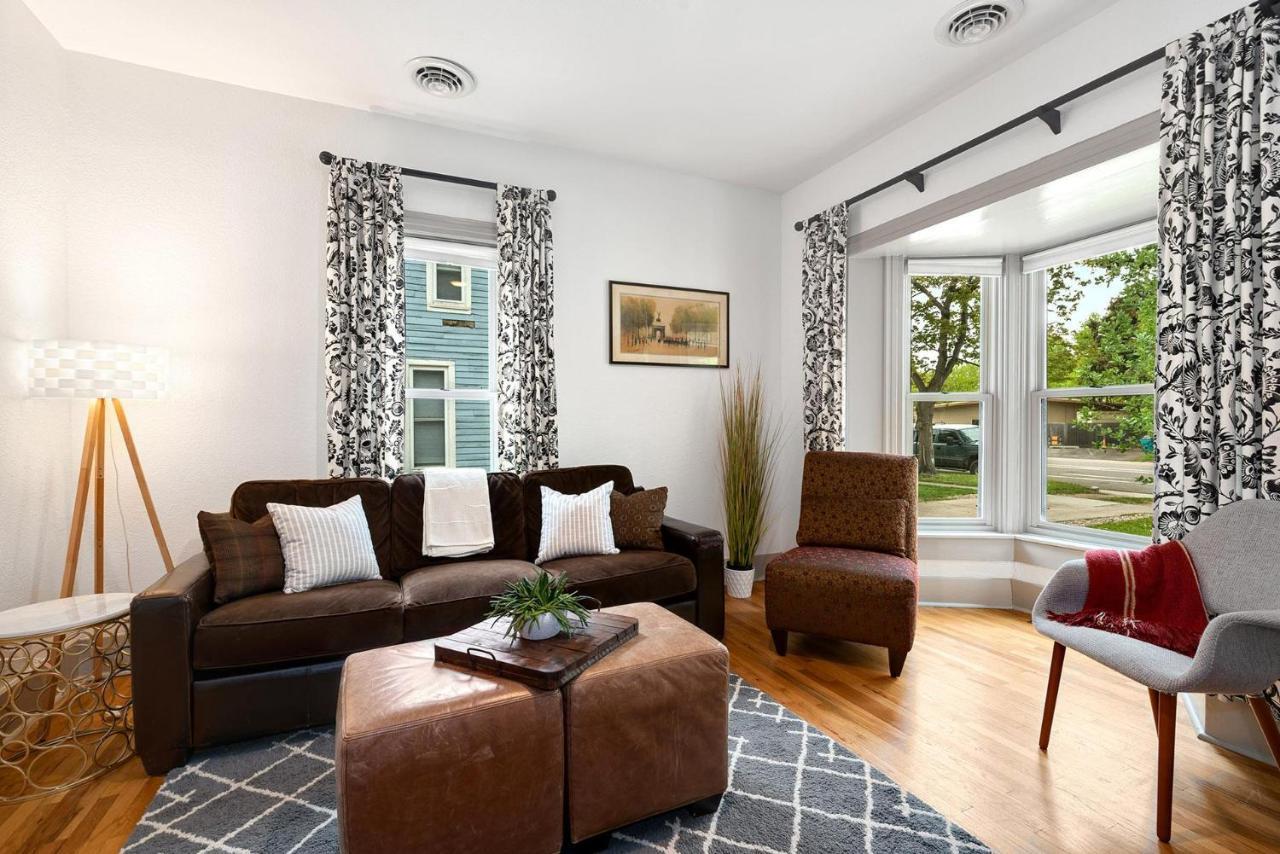 Lola House! Cozy Comfort, Prime Old Town Location 포트콜린스 외부 사진